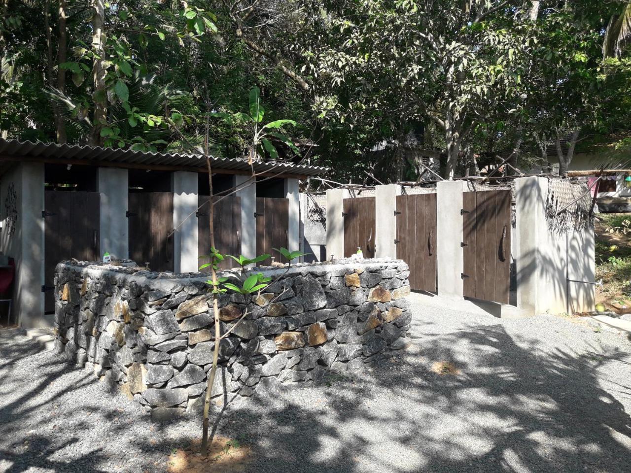 ディックウェラ Hidden Well Hiriketiyaホステル エクステリア 写真